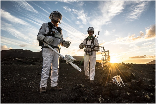 Astronauti testano strumentazione sul campo a Lanzarote